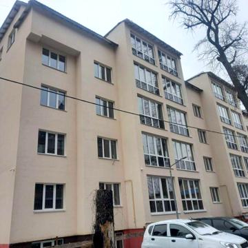 1к квартира вул. Київська стяжка штукатурка