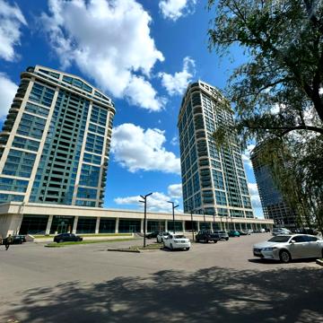 Набережна Перемоги вул., 7
