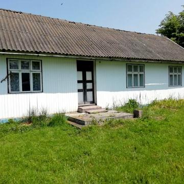 Продається будинок в смт.Меденичі