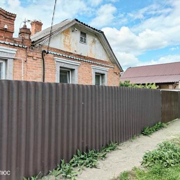 Звязківців вул., 39