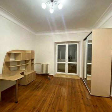 Продаж 2-х кімнатної квартири на Металлургів