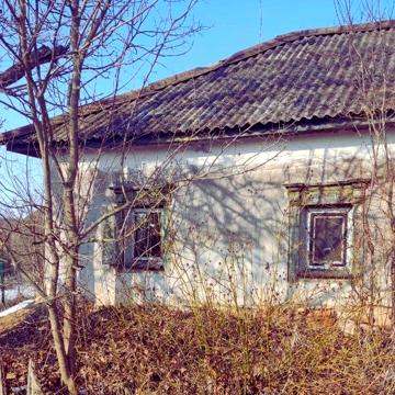 Хата з ділянкою в мальовничому селі