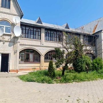 Двоповерховий семиквартирний будинок