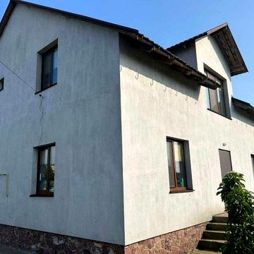 Продається просторий будинок у селищі Козелець (Чернігівська обл.)