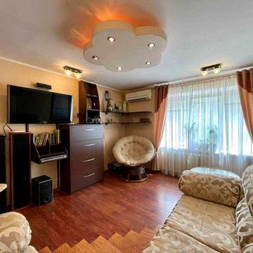 Продам 2 комнатную квартиру с качественным ремонтом на Северном