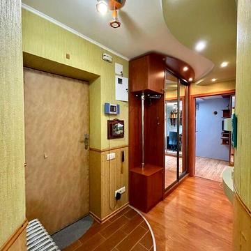 Продаж 2к Квартира Семафорна вулиця