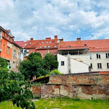 2-кімнатна квартира у центрі з шикарним видом на набережну