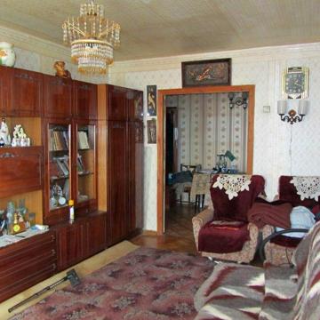 Льва Ландау просп. (50-річчя СРСР), 12