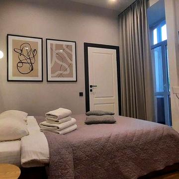 Здам сучасні апартаменти Жилянська центр