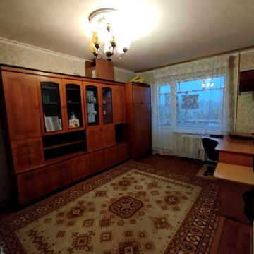 Незалежності бульв. (50 років Жовтня), 6-Б