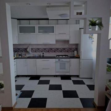 Продам квартиру 82 кВ.м з ремонтом