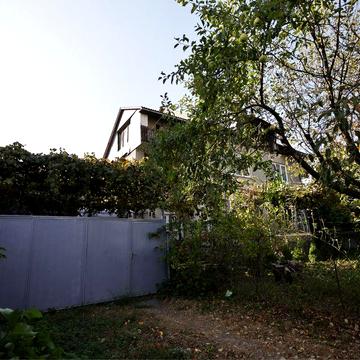 Продам будинок та діючий бізнес в центрі міста Хуст