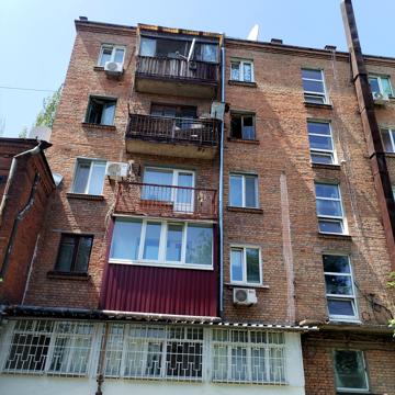 Олеся Гончара вул., 15/17
