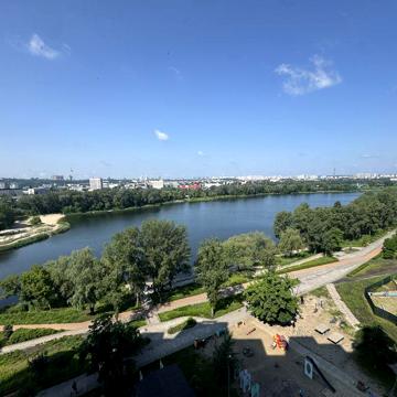 Продаж 3 кімнатної квартири Йорданська 1а