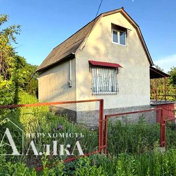 Продам дачний будинок в с. Шутнівці