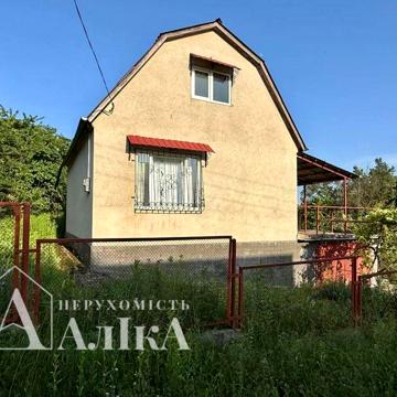 Продам дачний будинок в с. Шутнівці