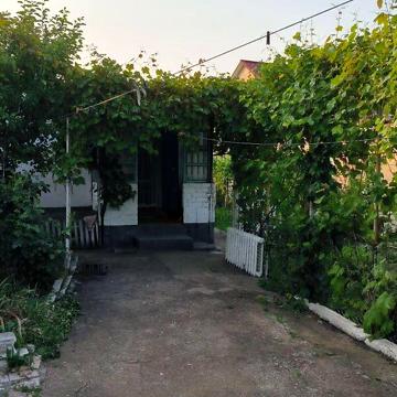 Продаж 2к Дім Родинна вулиця