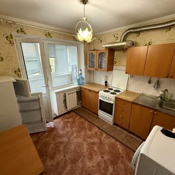 Оболонський просп., 9