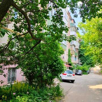 Продам 1 к.квартиру Соломянський р-н Фучика Тополева Вокзальна-10 хв