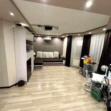 Продам 2-кім квартиру 68 кв.м. з ремонтом, Святопетрівське, центр,без% ЖК Святопетрівський
