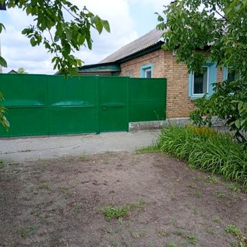 Продам приватизований будинок