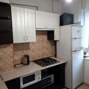 Продам 2-кімнатну квартиру в м Обухів, вул Каштанова, р-н Школа