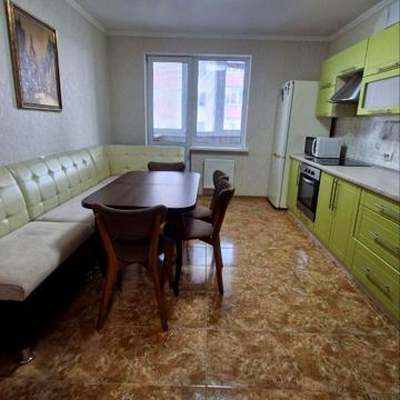 Героїв Дніпра вул., 23