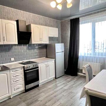 Сдам 1 ком квартиру. ЖК Кадорр.