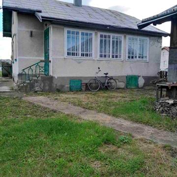 Продається будинок с.Підпечери ( жилий масив)