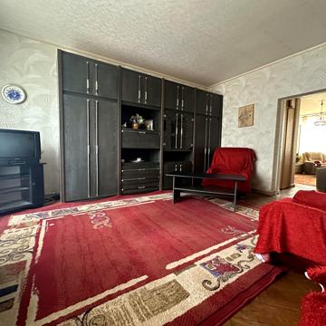 Лесі Українки бульв., 24