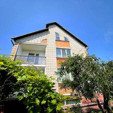 Продаж 2 поверхового будинку з ділянкою!