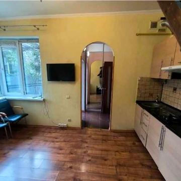 2-рівневий таунхаус з ремонтом та меблями на Сахарова. 40 000$