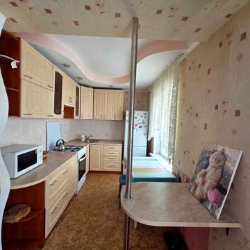 Продаж 2 к.кв по вул. 12 Квітня, 4/9.