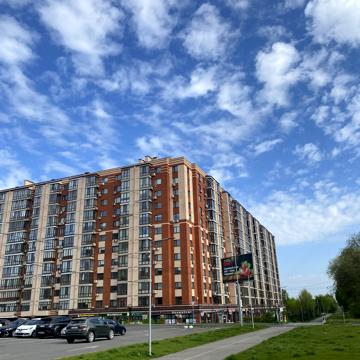 Володимирська вул., 1