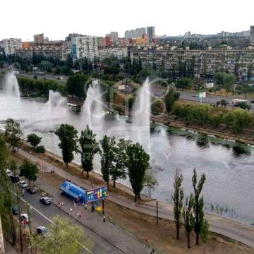 Простора 1к квартира, вул. І. Шамо 1/5, метро Лівобережна