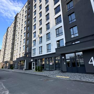 Красносільського вул., 43
