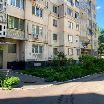 Кримська вул., 67