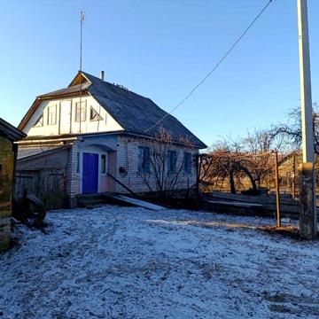 Продам будинок з ділянкою