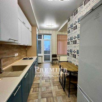 Продам міцний зимовий будинок у селі Іванове