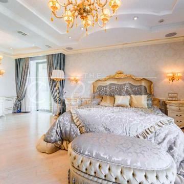 Назарівська вул. (Вєтрова), 11