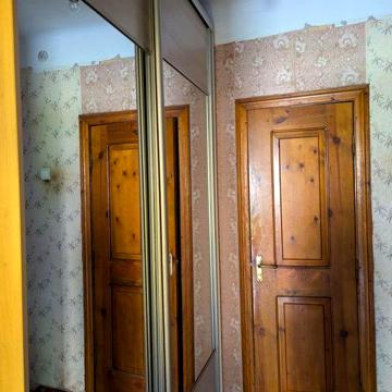Продається незалежна частина цегляного будинку неподалік центру міста
