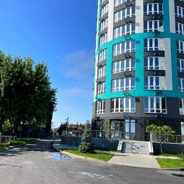 Заселення одразу! Вигідна квартира біля Дніпра — $33 000