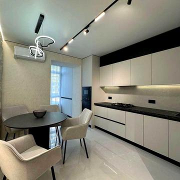 Продаж сучасної 3 км квартири з якісним та стильним ремонтом