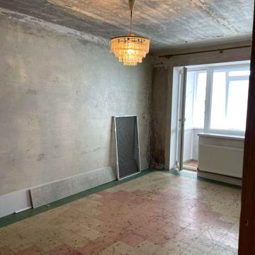 Продаж 1-кімнатної квартири по вул. Електрометалургів (стадіон)