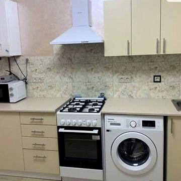 Здається в довгострокову оренду 2-ох км квартира, вул. Поліська