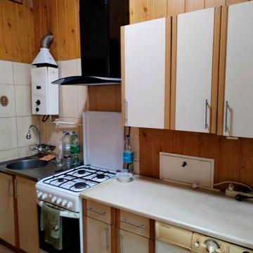 Продам 2 ком .кв. ул .Одария