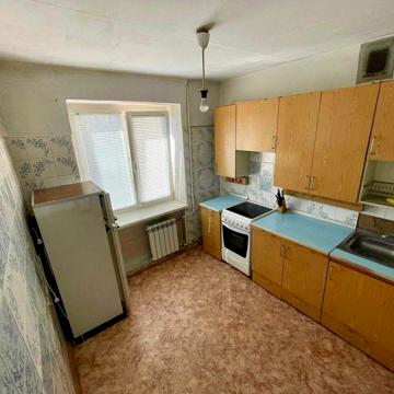 2 кім квартира в цегляний будинок Обухів Миру 1