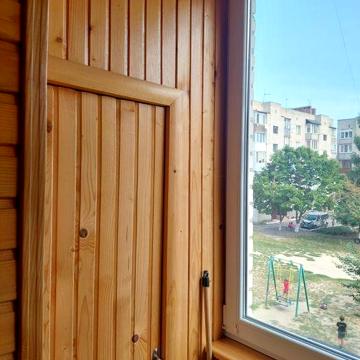 Тільки сімї на довготривалий термін здам1-кімнатну квартиру по вул. К