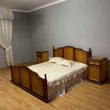 Кварита трикімнатна