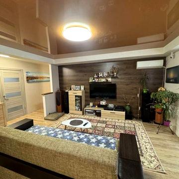 Продам четырехкомнатную квартиру